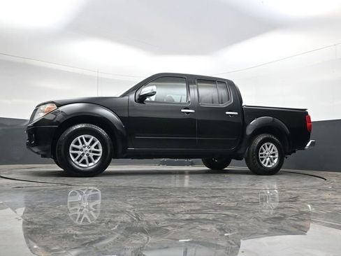 Used 2018 Nissan Frontier SV image 27