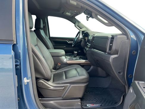 Used 2024 Chevrolet Silverado 1500 LT Trail Boss w/ Convenience Package II image 15