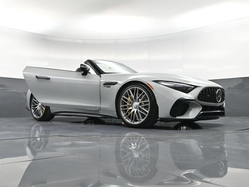 Used 2022 Mercedes-Benz SL 63 AMG 4MATIC image 40