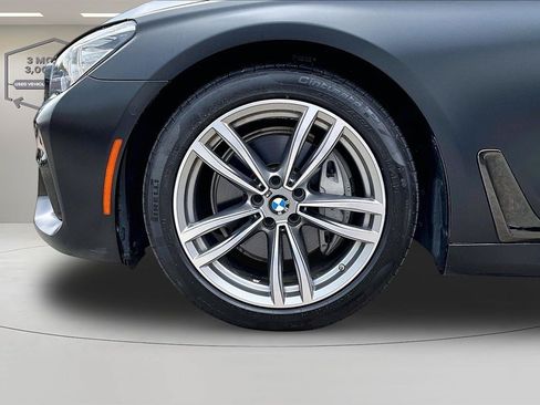 Used 2019 BMW 740i xDrive w/ M Sport Package AWD/4WD image 36