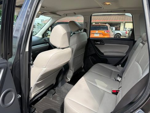 Used 2016 Subaru Forester 2.5i Touring w/ Eyesight & Navigation System image 14