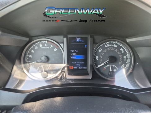 Used 2019 Toyota Tacoma TRD Sport AWD/4WD image 24