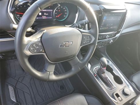 Certified 2023 Chevrolet Traverse RS image 19