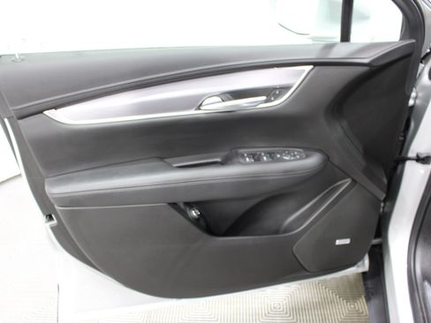 Used 2020 Cadillac XT5 Luxury FWD image 6