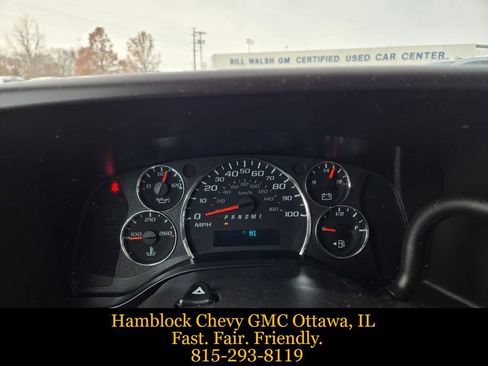 Used 2024 Chevrolet Express 2500 w/ Driver Convenience Package image 18