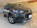 Used 2022 Chevrolet Trax LT w/ LT Convenience Package image 2
