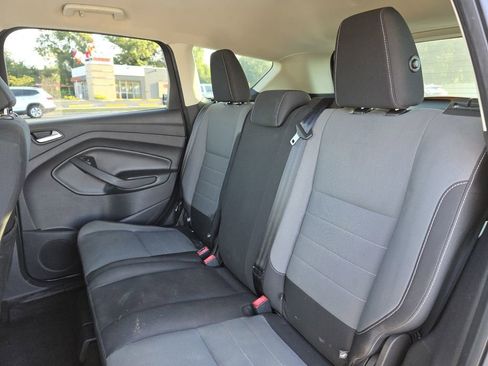 Used 2019 Ford Escape S image 15