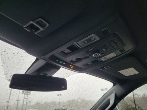 Used 2021 GMC Yukon XL AT4 w/ AT4 Premium Package image 21