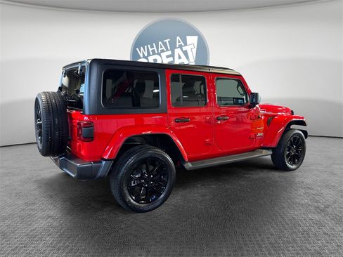 Used 2023 Jeep Wrangler Unlimited Sahara w/ Cold Weather Group image 3