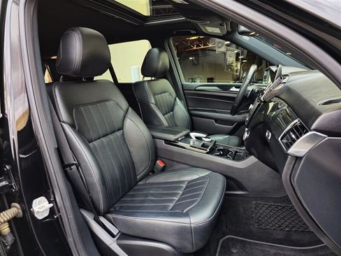 Used 2018 Mercedes-Benz GLE 350 w/ Premium 1 Package image 26