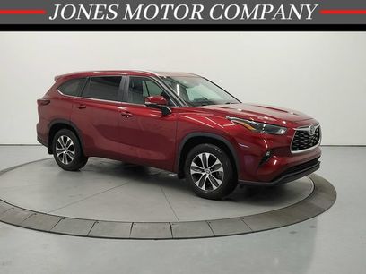 Used 2024 Toyota Highlander XLE