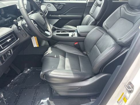 New 2026 Lincoln Aviator Reserve w/ Luxury Package AWD/4WD image 10