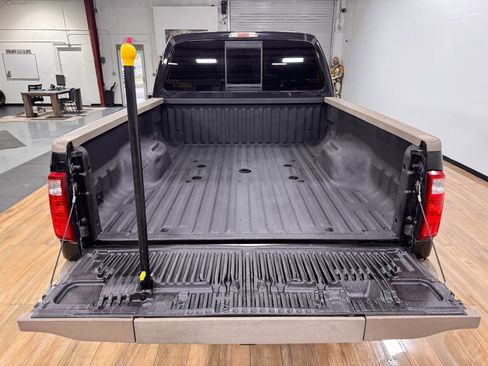 Used 2012 Ford F250 King Ranch w/ King Ranch w/Chrome Pkg image 8