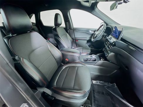 Used 2023 Ford Escape ST-Line image 24