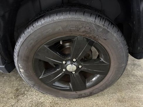 Used 2016 Jeep Compass Sport w/ Power Value Group AWD/4WD image 9