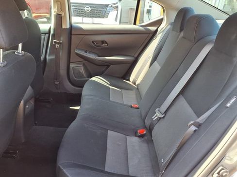 Used 2024 Nissan Sentra SV FWD image 19