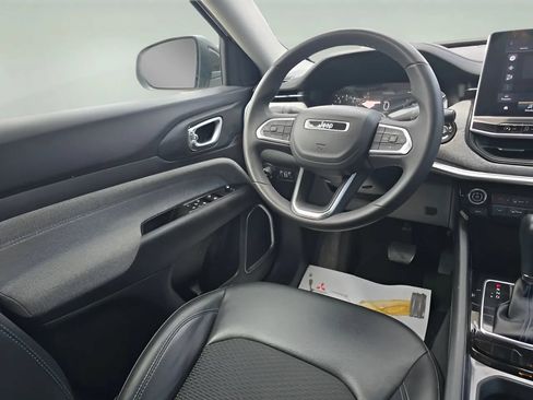 Used 2022 Jeep Compass Latitude AWD/4WD image 14
