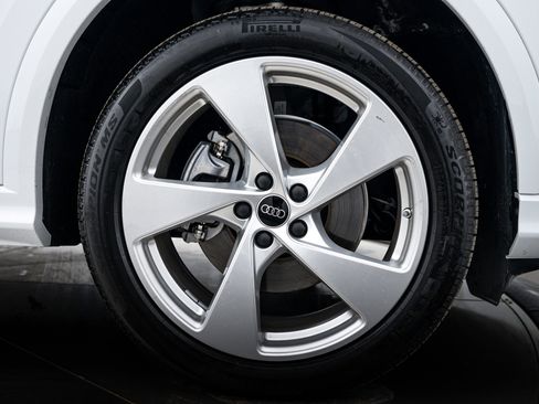 Certified 2025 Audi Q5 Premium Plus w/ Premium Plus image 22