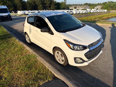 Used 2022 Chevrolet Spark LS FWD image 2