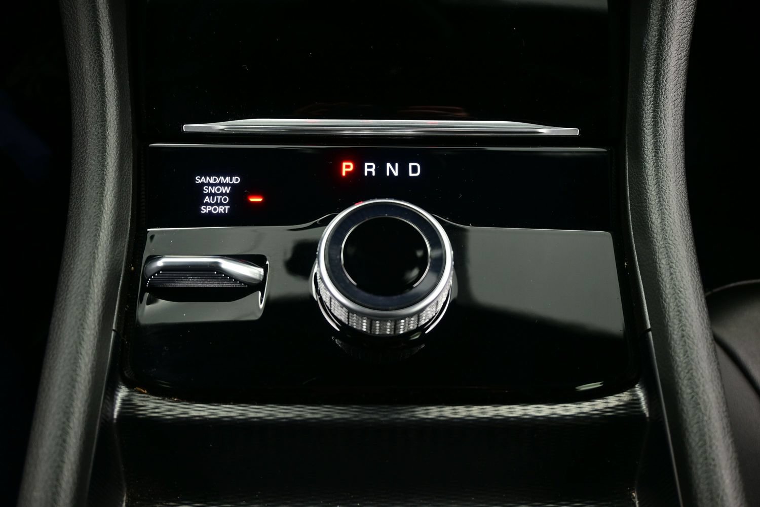 Used 2024 Jeep Grand Cherokee L Limited w/ Black Appearance Package AWD/4WD image 23