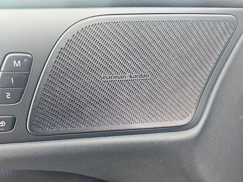 Used 2020 Volvo S60 T6 Inscription image 14