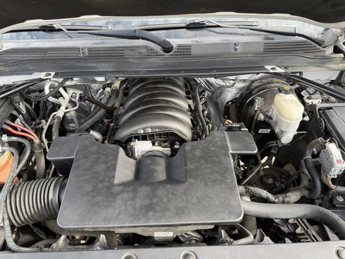 Used 2017 GMC Yukon SLT w/ Premium Edition image 26