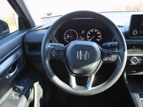 Used 2024 Honda CR-V LX image 10