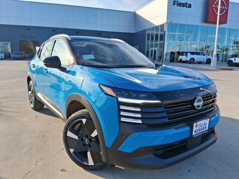 New 2026 Nissan Kicks SR image 1