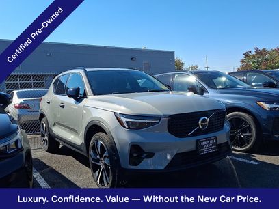 Certified 2024 Volvo XC40 B5 Plus w/ Protection Package Premier