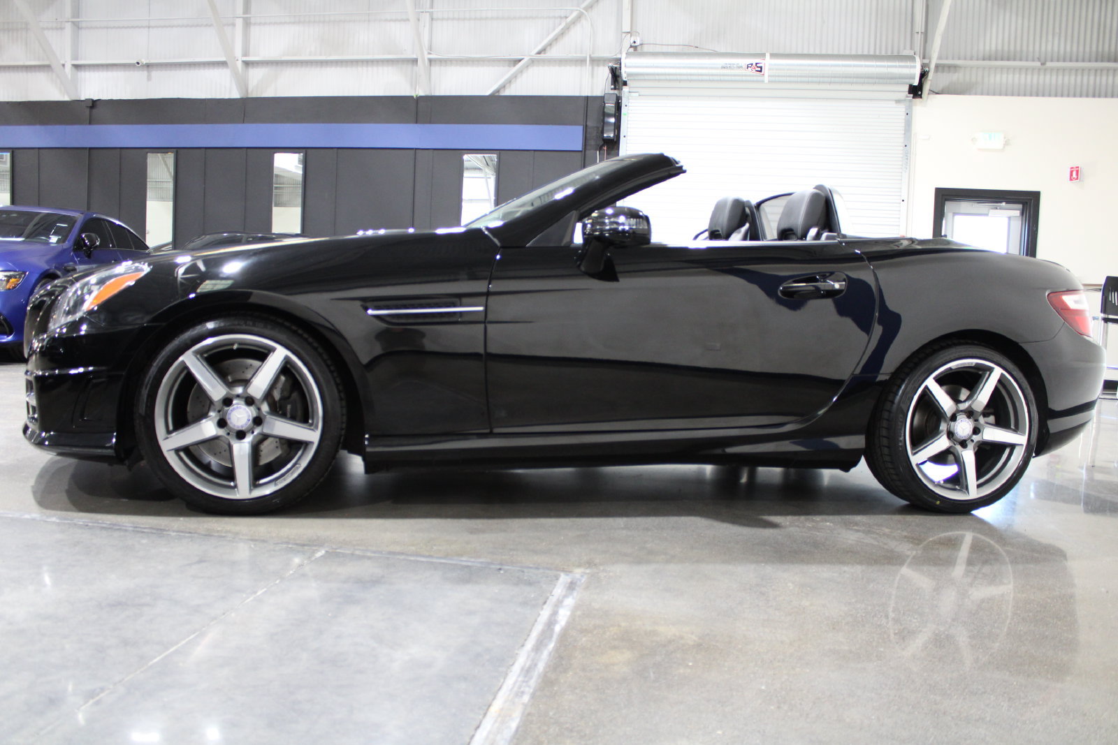 Used 2015 Mercedes-Benz SLK 250 image 9
