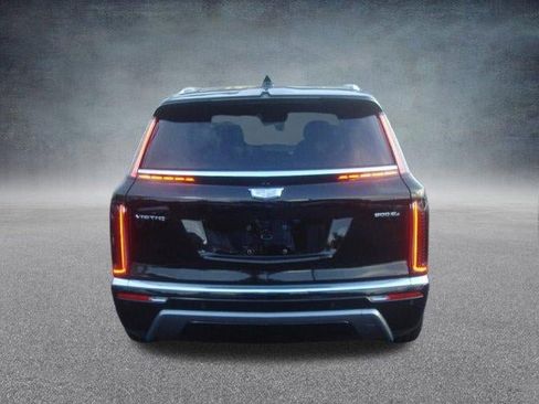 New 2026 Cadillac Vistiq Premium Luxury image 5