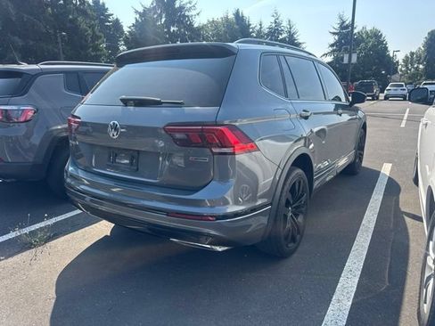 Used 2020 Volkswagen Tiguan SE R-Line AWD/4WD image 3