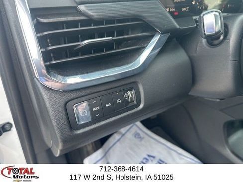 Used 2026 GMC Acadia Elevation w/ Elevation Premium Package AWD/4WD image 13