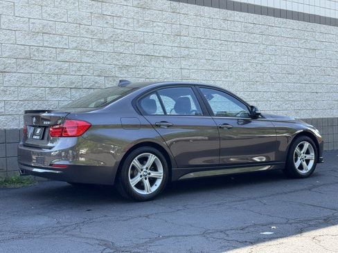 Used 2013 BMW 328i xDrive Sedan AWD/4WD image 16