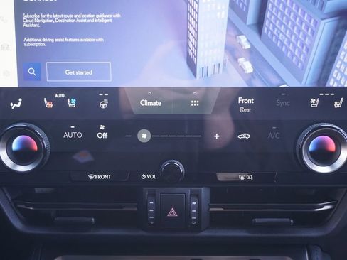 Used 2024 Lexus GX 550 w/ Cold Area Package AWD/4WD image 16