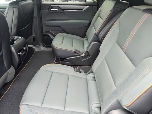 New 2026 GMC Acadia AT4 AWD/4WD image 10