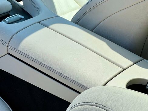 Certified 2023 Mercedes-Benz GLS 450 4MATIC image 31
