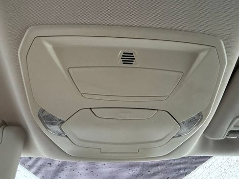 Used 2019 Ford Escape SE FWD image 14