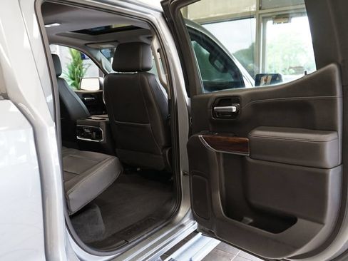 Used 2019 GMC Sierra 1500 SLT w/ SLT Premium Plus Package AWD/4WD image 51