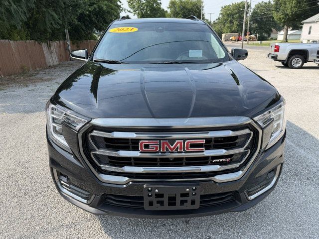Used 2023 GMC Terrain AT4 w/ Tech Package AWD/4WD image 8