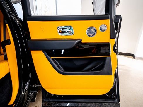 Used 2023 Rolls-Royce Cullinan image 63