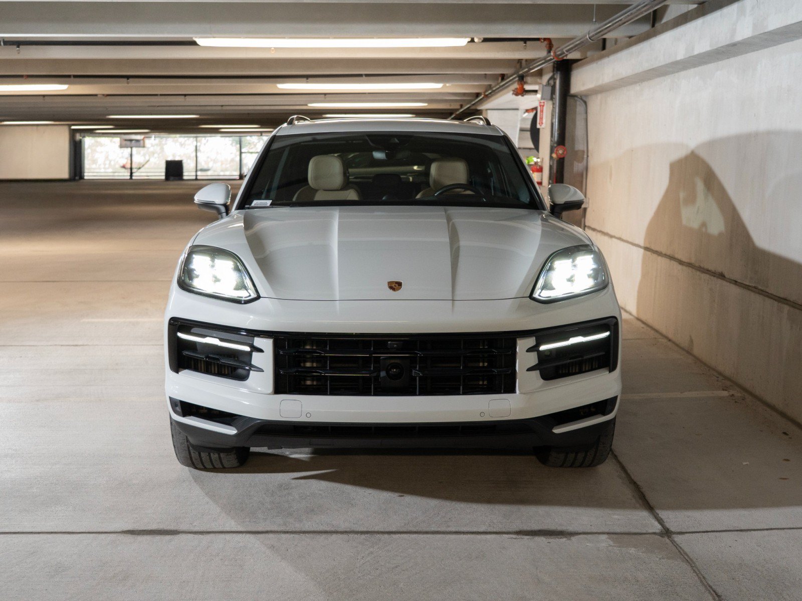 Certified 2025 Porsche Cayenne Coupe AWD/4WD image 6
