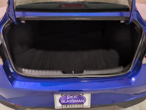 Used 2022 Hyundai Elantra SEL image 12