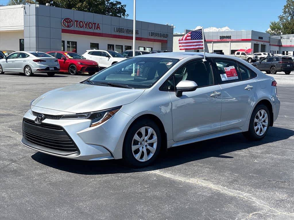 Used 2026 Toyota Corolla LE FWD image 26