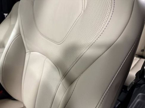 Certified 2025 INFINITI QX60 Pure image 16