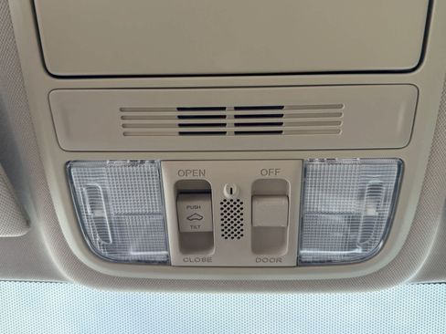 Used 2015 Honda Accord EX image 16