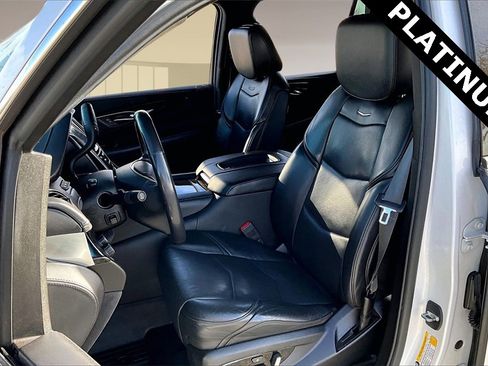 Used 2019 Cadillac Escalade ESV Platinum image 27