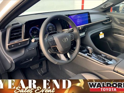 New 2026 Toyota Crown Limited image 7