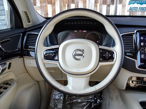 Used 2016 Volvo XC90 T6 Momentum image 12