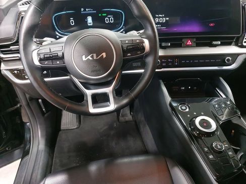 Used 2023 Kia Sportage EX AWD/4WD image 15